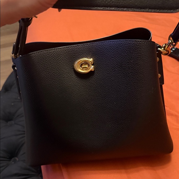 Coach Black and Gold Shoulder Bag - Picture 4 of 6